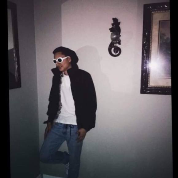 Meet your Posher, Roberto - Picture 1 of 1